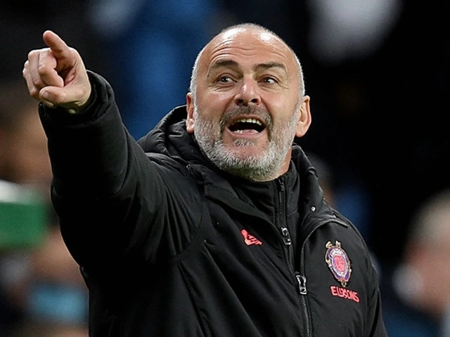 Chelsea Boss Maresca Eyes Experienced Signings to Close Liverpool Gap